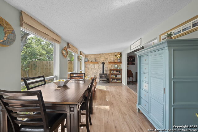 Image 9 of 44 For 1400 Willow Dr