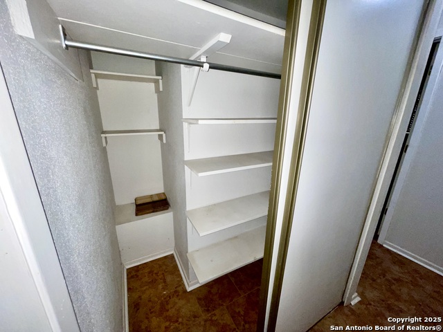 Image 10 of 27 For 4531 Briargrove