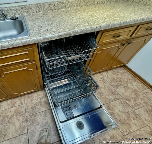 Image 26 of 27 For 4531 Briargrove