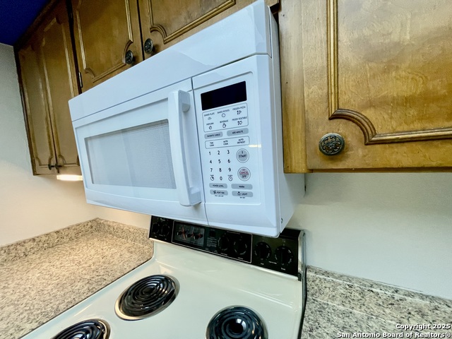 Image 27 of 27 For 4531 Briargrove