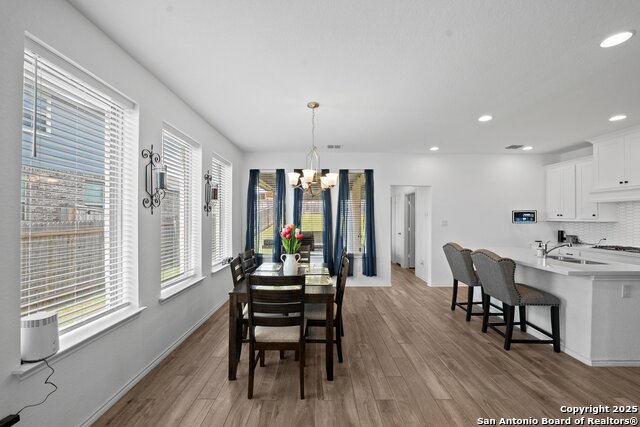 Image 16 of 43 For 2641 White Willow