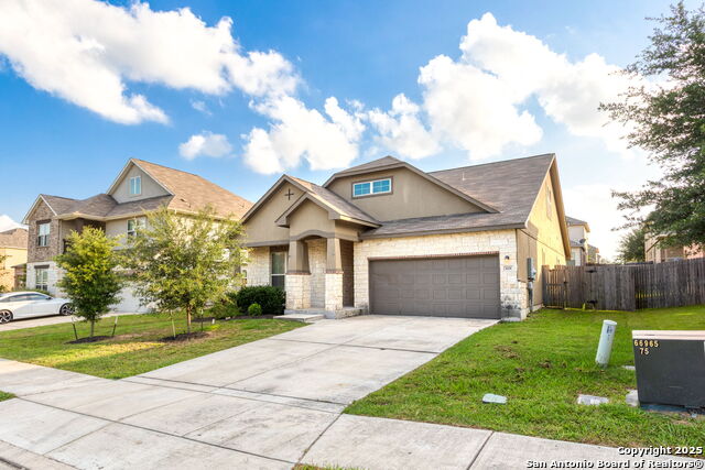 Image 2 of 15 For 601 Saddle Villa