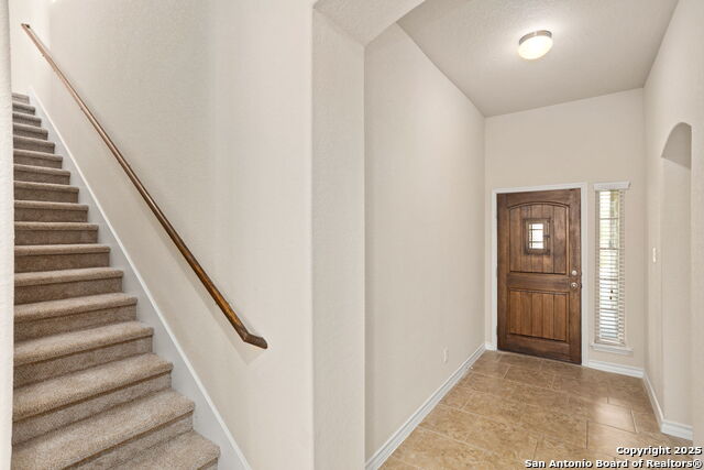 Image 4 of 15 For 601 Saddle Villa