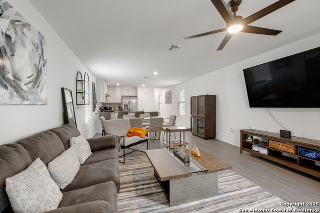 Image 10 of 33 For 7638 Chancery Gate