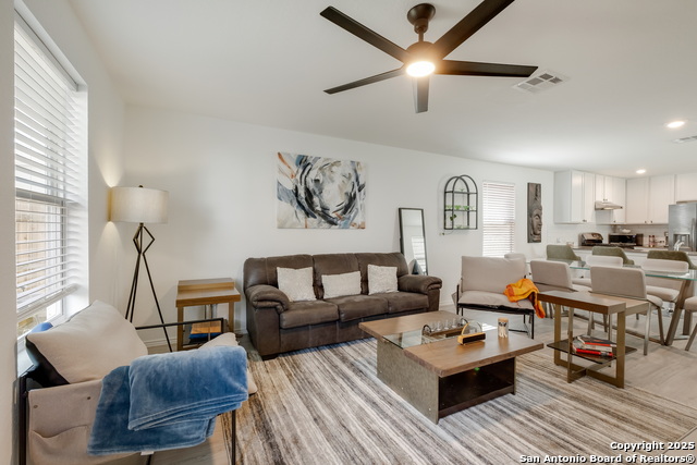 Image 11 of 33 For 7638 Chancery Gate