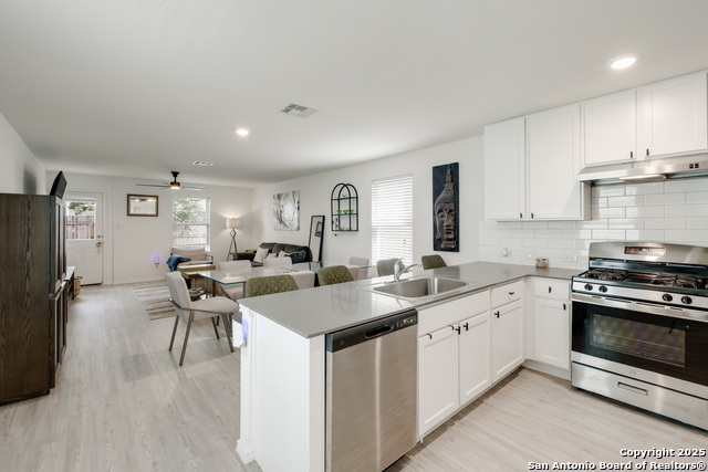 Image 12 of 33 For 7638 Chancery Gate