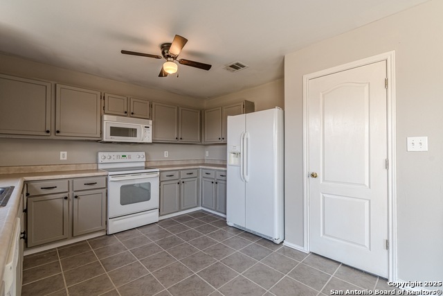 Listing photo id 17 for 4303 Rogans Hbr
