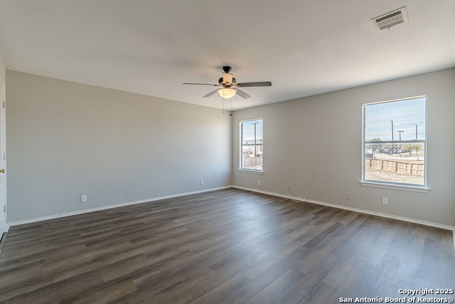 Listing photo id 24 for 4303 Rogans Hbr