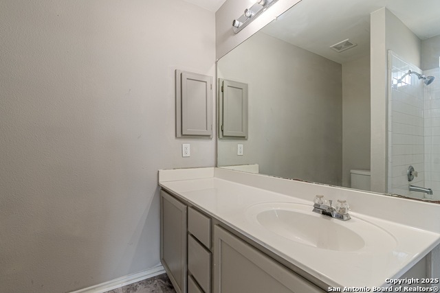Listing photo id 31 for 4303 Rogans Hbr