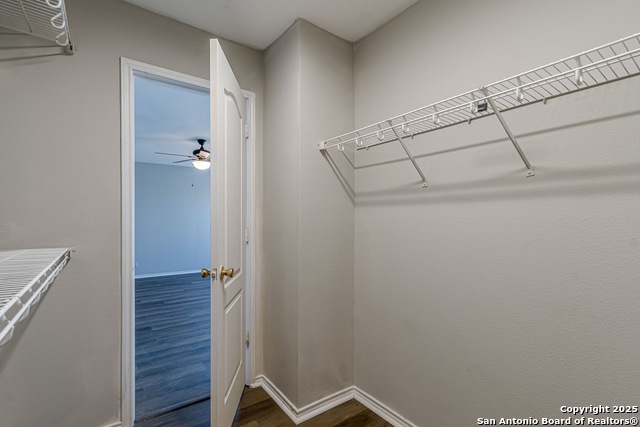 Listing photo id 32 for 4303 Rogans Hbr