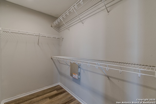 Listing photo id 33 for 4303 Rogans Hbr