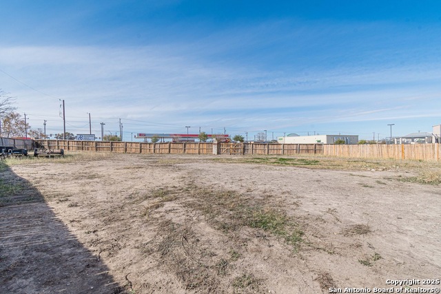 Listing photo id 48 for 4303 Rogans Hbr