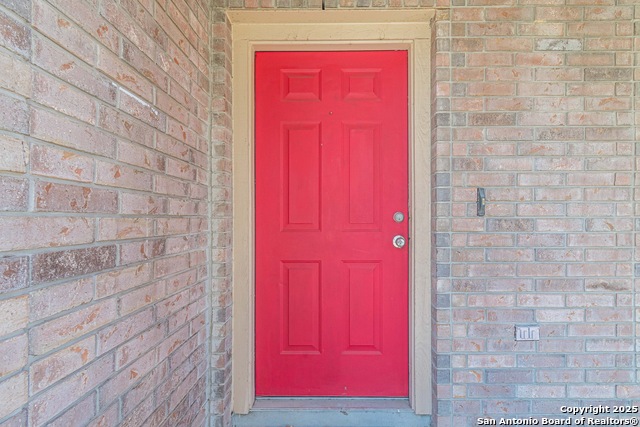 Listing photo id 5 for 4303 Rogans Hbr