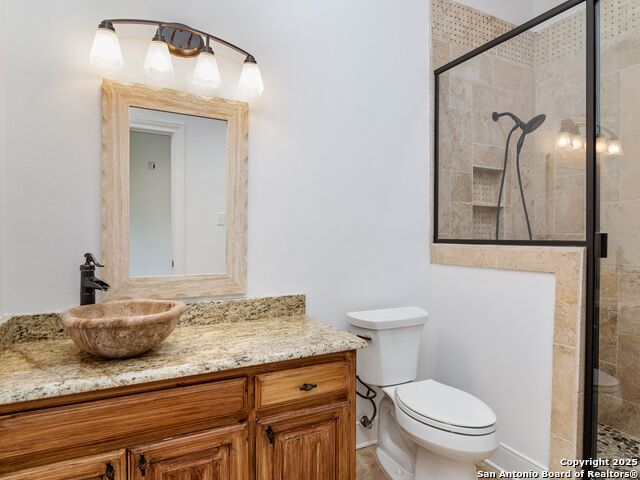 Listing photo id 24 for 6 De Zavala