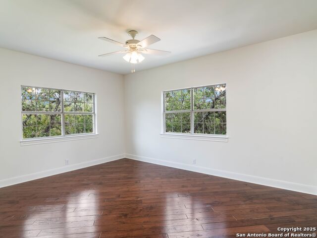 Listing photo id 30 for 6 De Zavala