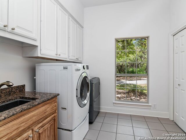 Listing photo id 33 for 6 De Zavala