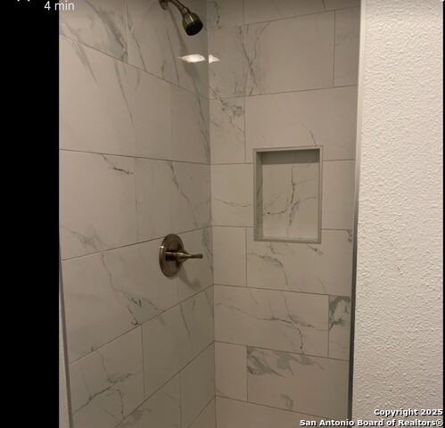 Image 11 of 15 For 8831 Five Palms Dr