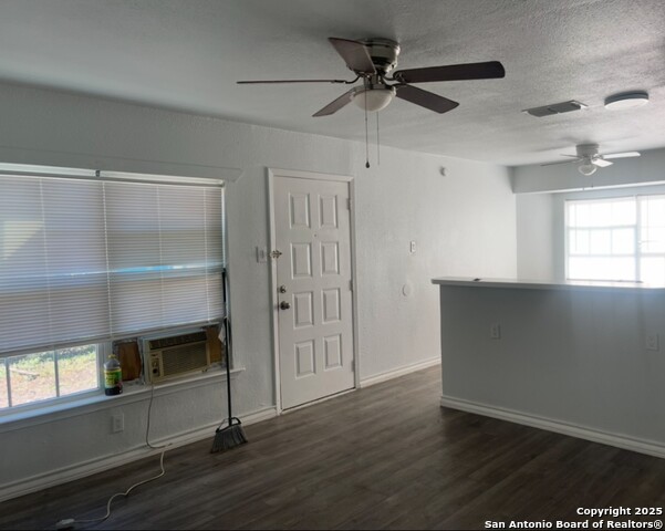 Image 5 of 15 For 8831 Five Palms Dr