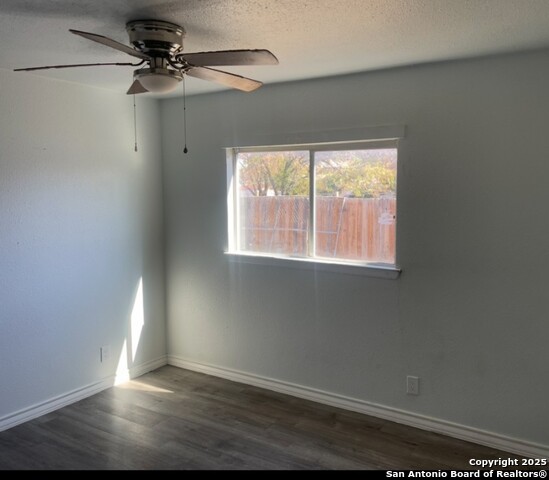 Image 6 of 15 For 8831 Five Palms Dr
