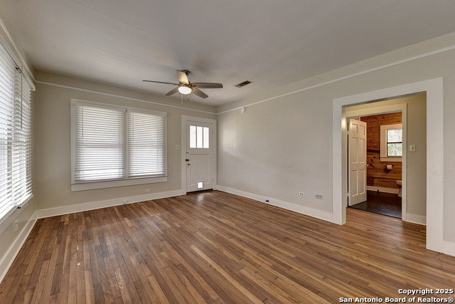 Image 11 of 40 For 1292 Business 35 N