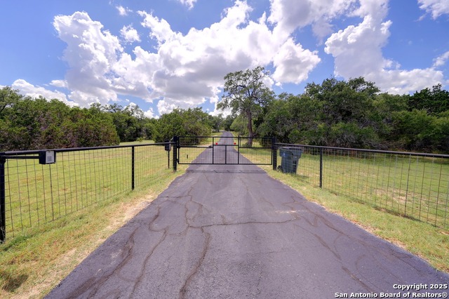 Details for 935 Spring Branch Rd., Spring Branch, TX 78070
