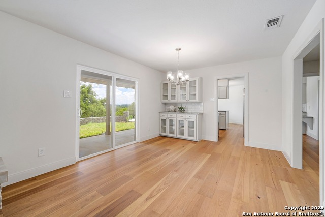Image 10 of 46 For 935 Spring Branch Rd.