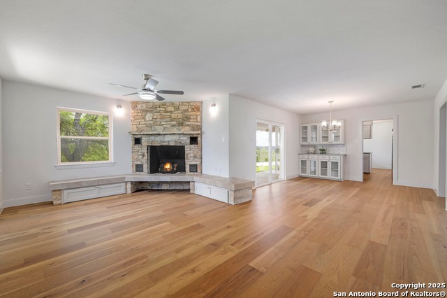 Image 7 of 46 For 935 Spring Branch Rd.