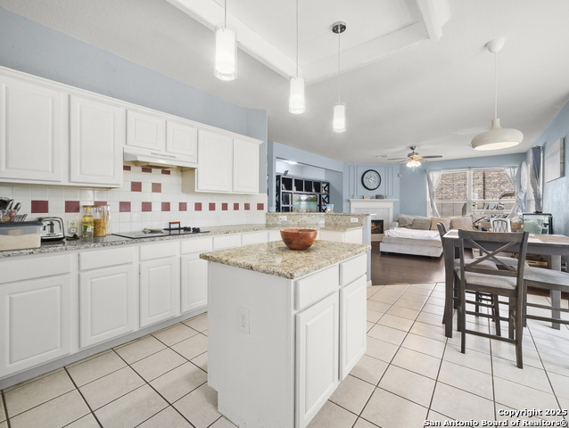 Image 13 of 42 For 21010 Las Lomas Blvd