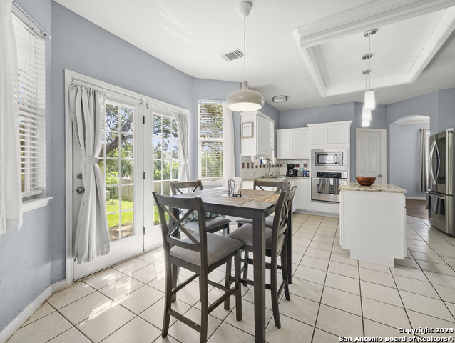 Image 14 of 42 For 21010 Las Lomas Blvd