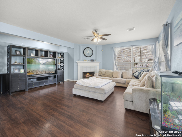 Image 16 of 42 For 21010 Las Lomas Blvd