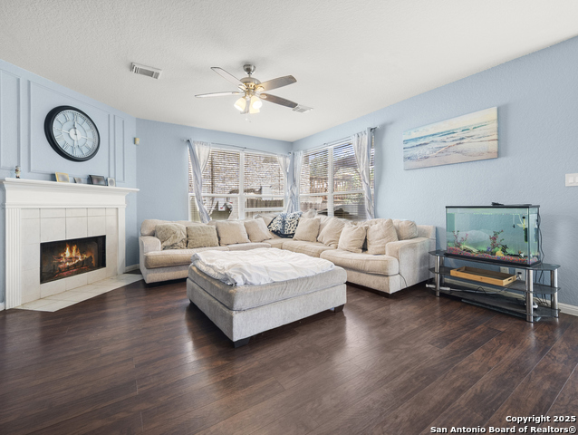 Image 17 of 42 For 21010 Las Lomas Blvd