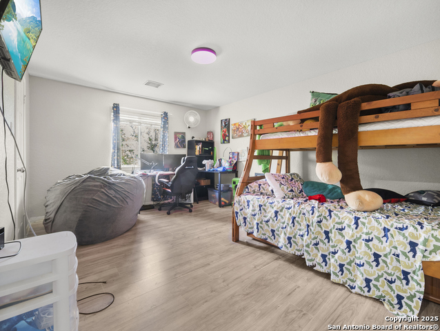 Image 32 of 42 For 21010 Las Lomas Blvd