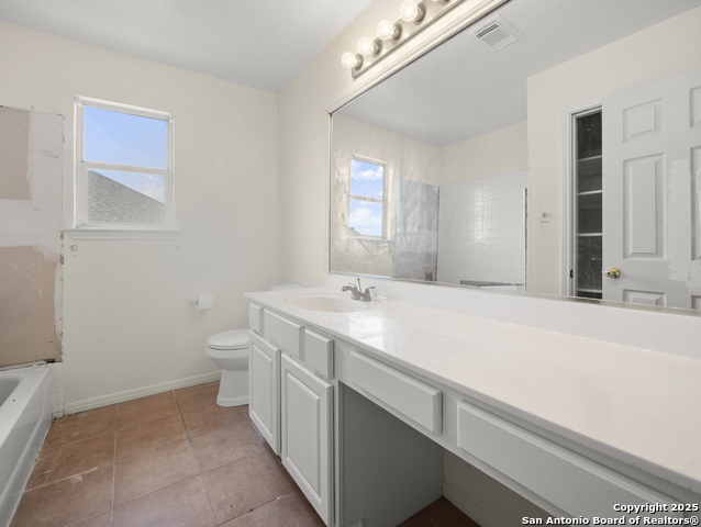 Image 34 of 42 For 21010 Las Lomas Blvd