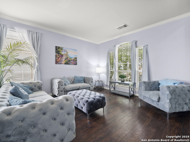 Image 8 of 42 For 21010 Las Lomas Blvd