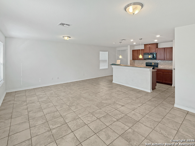 Image 10 of 17 For 3439 Jefferson Dr