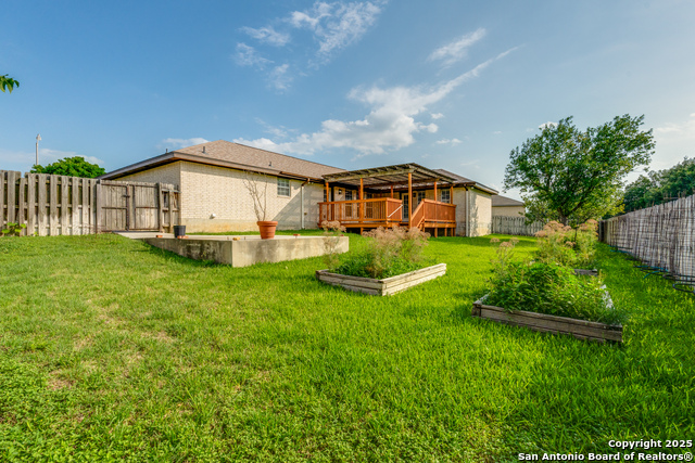 Image 15 of 15 For 832 Saint James
