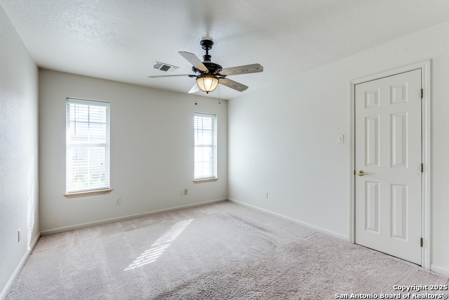 Image 9 of 15 For 832 Saint James