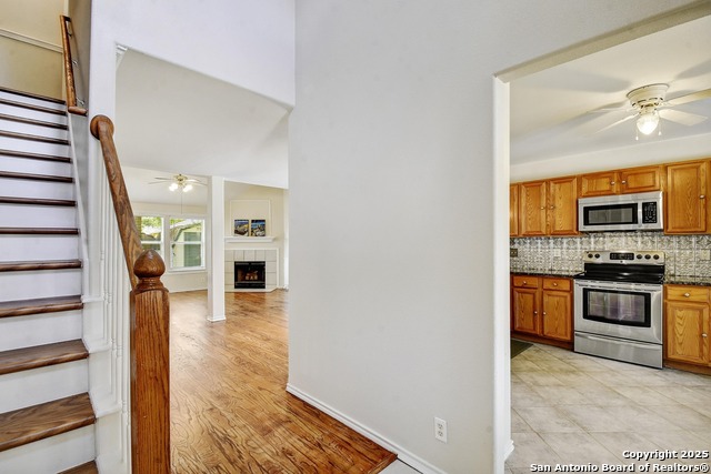 Image 12 of 34 For 1004 Sandy Ridge Cir