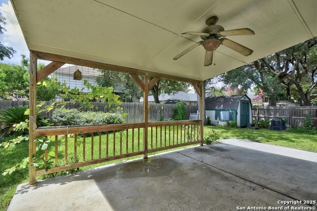 Image 22 of 34 For 1004 Sandy Ridge Cir