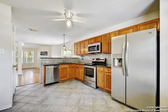 Image 8 of 34 For 1004 Sandy Ridge Cir