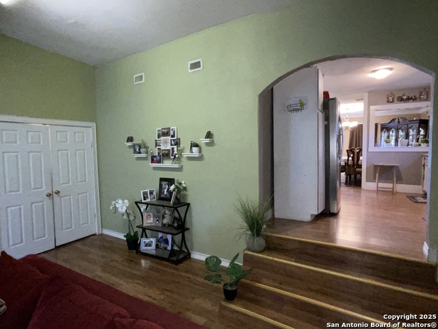 Image 9 of 30 For 107 Chickering
