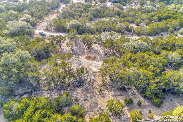 Listing photo id 0 for 807 Stagecoach