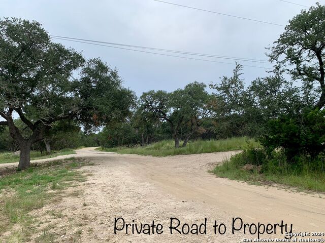 Listing photo id 25 for 807 Stagecoach