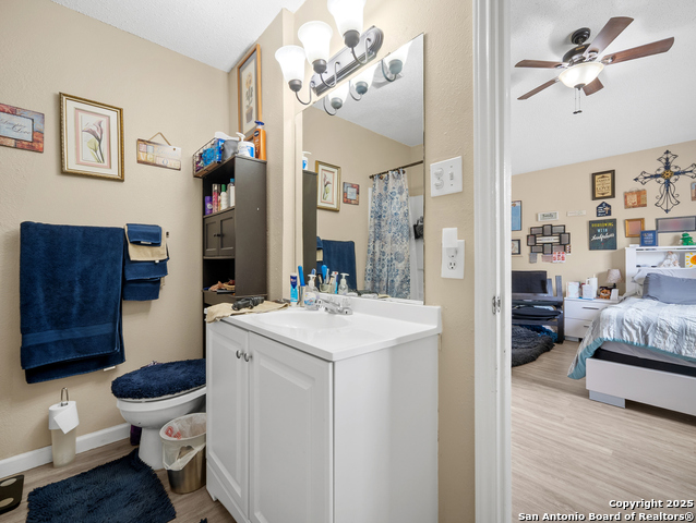 Image 25 of 39 For 14423 Edgemont