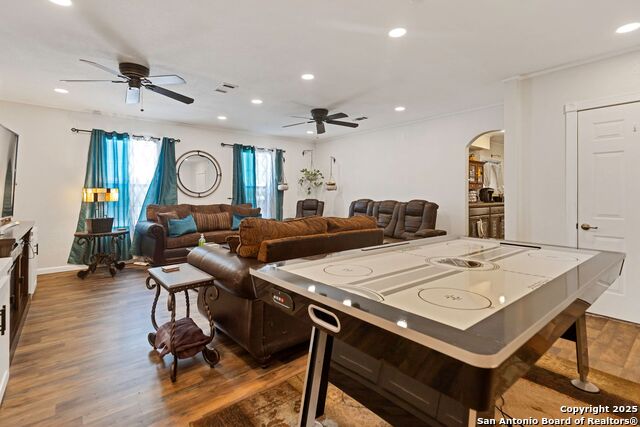 Image 10 of 23 For 10811 Briarway