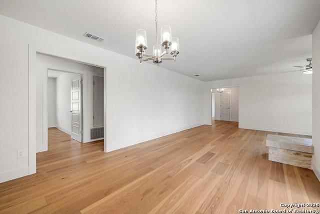 Image 12 of 49 For 935 Spring Branch Rd.