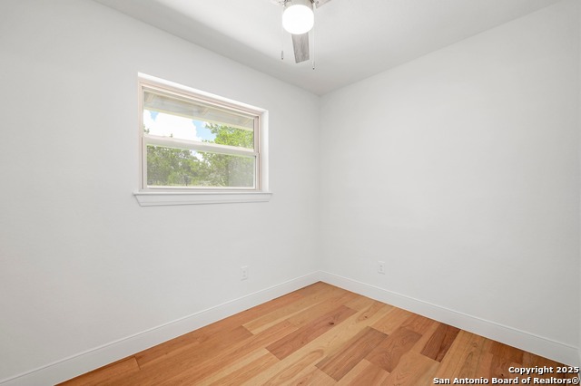 Image 23 of 49 For 935 Spring Branch Rd.