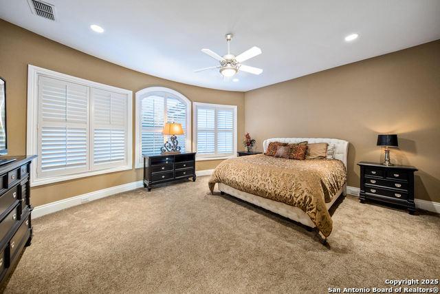 Listing photo id 50 for 2 Admirals Way