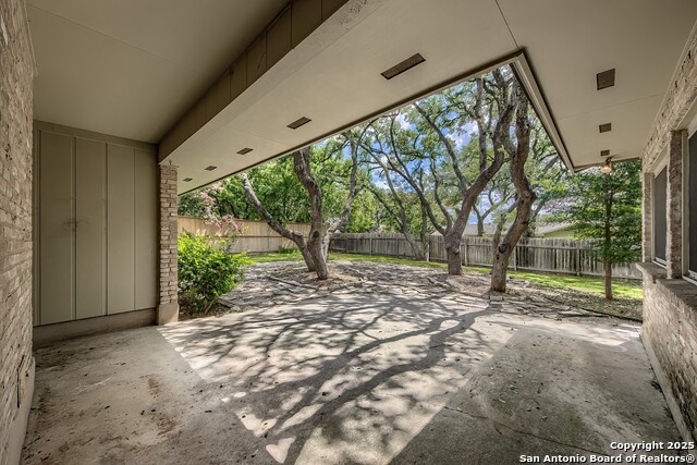 Image 21 of 24 For 106 Avenida Del Sol