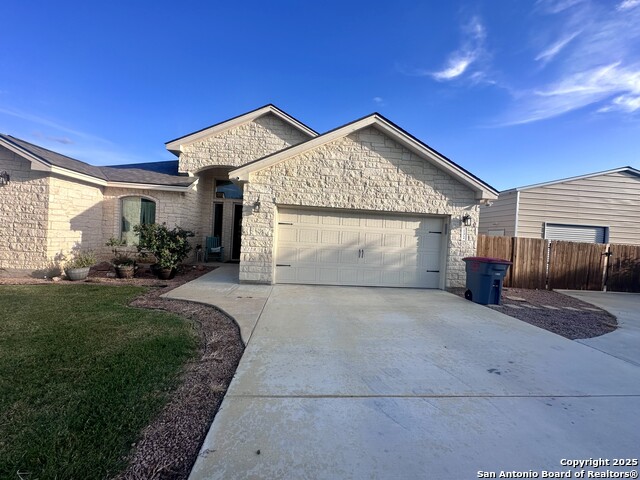 Image 2 of 10 For 132 West Short Meadow Drive